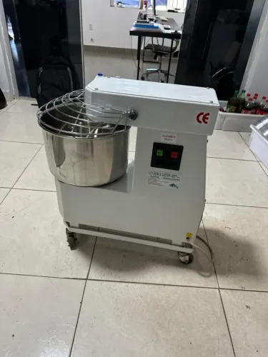 Amassadeira Masseira 12kg importada
