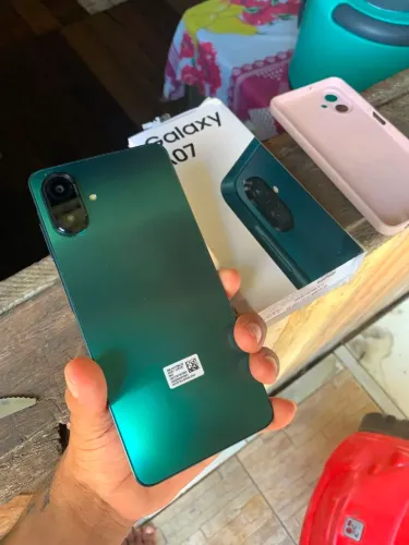 Vende-se um celular novinho na caixa um A07 novinho,!