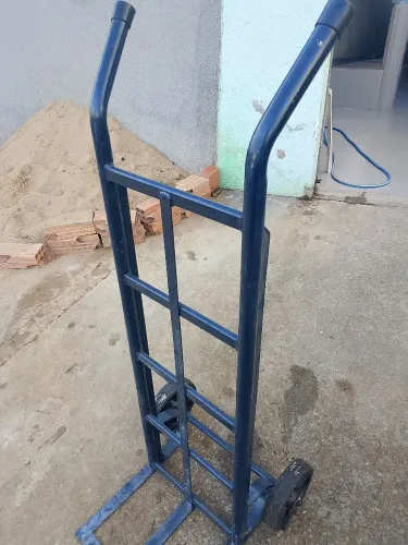 Carinho de carga e descarga