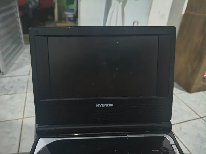 CD com tela vendo