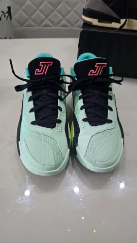 Jordan Tatum tamanho 41