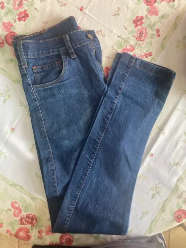 Calça jeans Mercedes material resistente tamanho n36