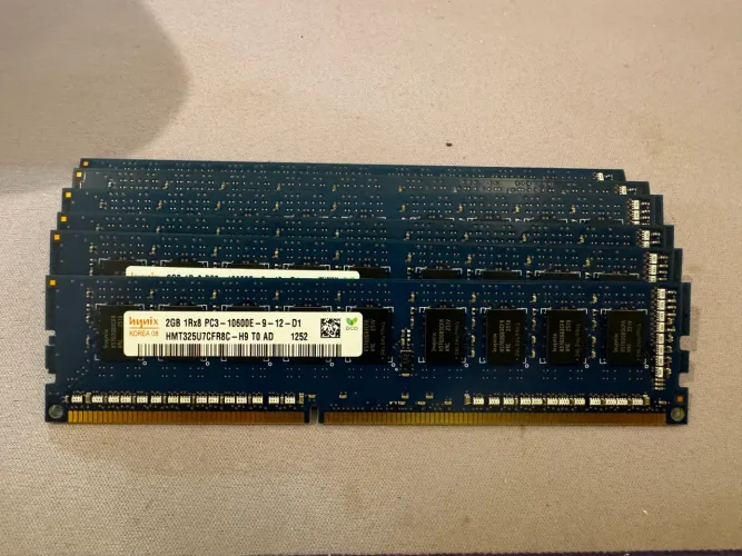 Memória Hynix 2GB 1Rx8 PC3- 10600E