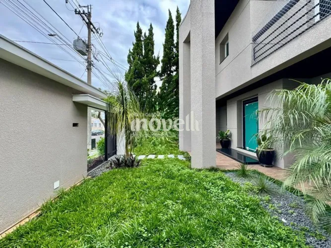 Sobrado à venda em São José dos Pinhais, Centro, com 3 quartos, com 456 m²