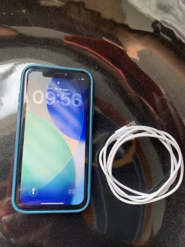 iPhone 11 Branco 64 GB