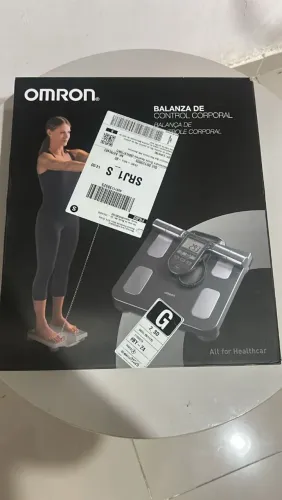 Balança Bioimpedancia OMRON<br>Modelo HBF-514C <br><br>Mínimo 2 kg / Máximo 150 kg