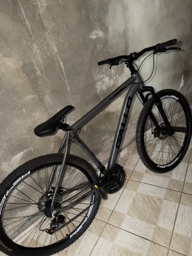BICILETA NOVA