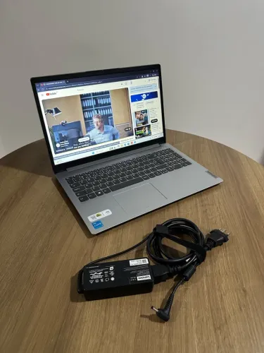 Notebook Lenovo i3 12ª Geração SSD 256GB