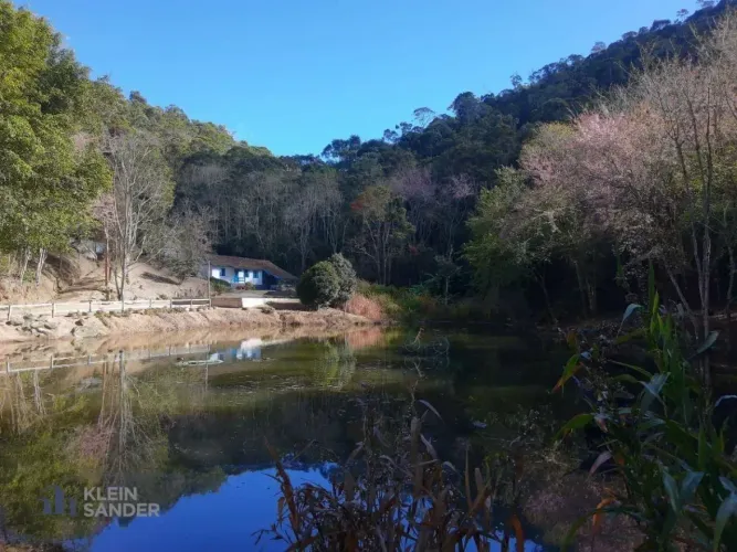 Sítio com 3 dormitórios à venda, 34034 m² por R$ 580.000,00 - Vargem Alta - Nova Friburgo/