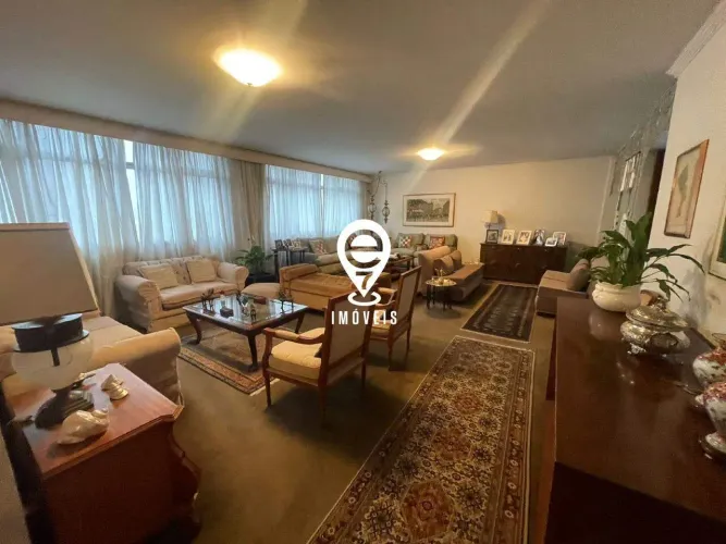 Apartamento à venda com 4 Quartos, 3 Banheiros e 5 Vagas na Liberdade - São Paulo/SP