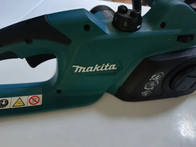 Moto serra elétrica Makita