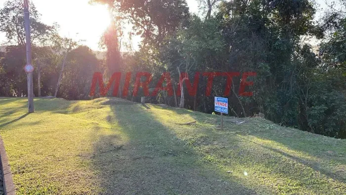 Excelente terreno no Condomínio Alpes da Cantareira  segurança e natureza com vista espeta