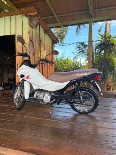VENDO POP 110i CONSERVADA E BARATA.