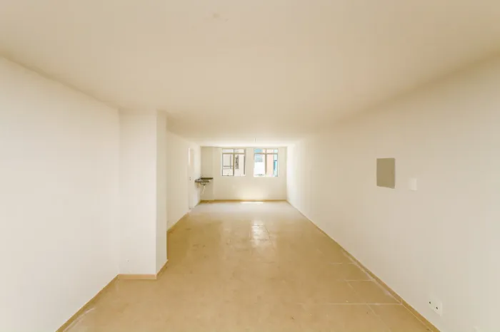 Sala comercial com vaga no Centro para locação