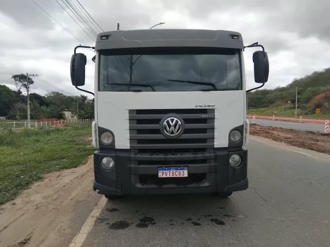 Caminhão Graneleiro 