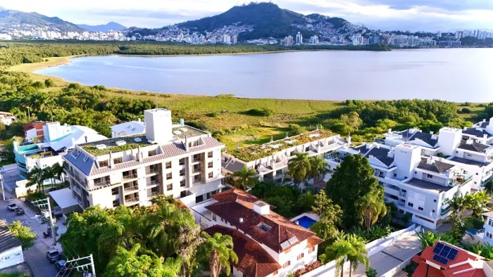 Studio em condomínio frente mar no João Paulo