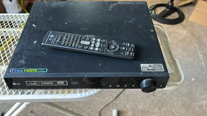 Aparelho Home Theater LG DH4130S + Controle Remoto Original (Sem Caixas)