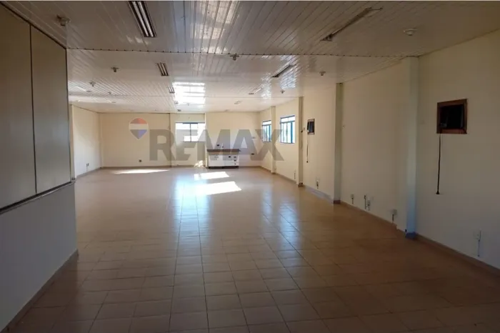 "Alugue Sala Comercial no Coração de Piracicaba - SP!"