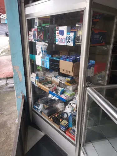 Lote mercadorias loja informatica e celular