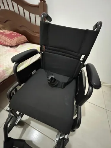 Cadeira de rodas desmontável solta as rodas toda dobrável assento acolchoado lavável zíper