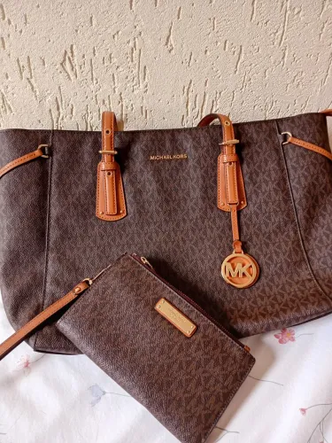 Bolsa e Carteira Michael Kors