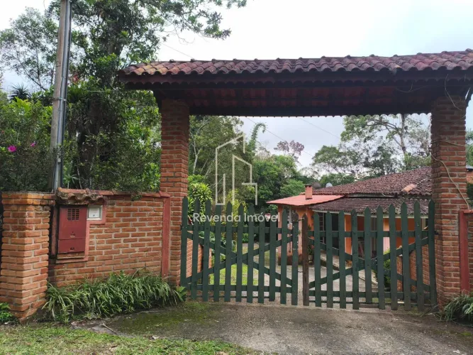 Chácara de luxo em condomínio na Colônia, São Paulo-SP: 4 quartos, 2 suítes, 2 banheiros,