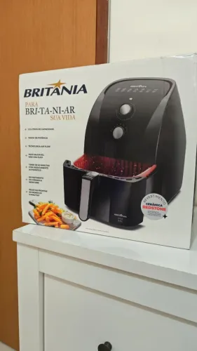 NOVA | 127V | Air Fryer Britânia BFR50 5,5L 1500W Redstone