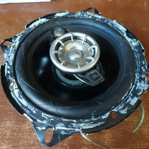 Alto falantes JBL "5" modelo 5TR6A seminovos