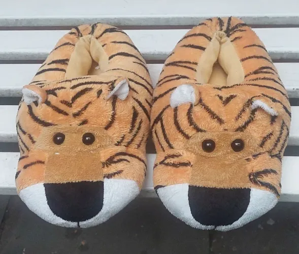 Pantufa Tigrinho - Calça 35 à 37 (25cm)