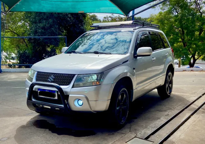 Suzuki Grand Vitara 2.0 16V 4x2/4x4 5P Aut. 2010