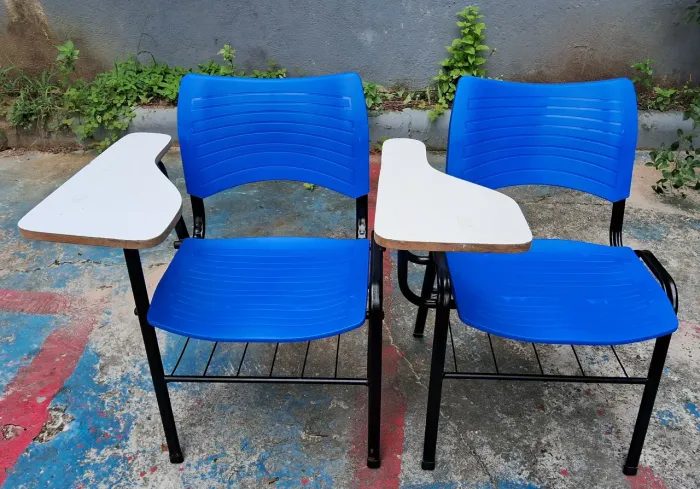 Cadeira Escolar com braço