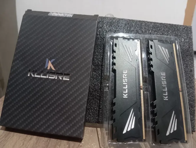 Vendo Memória ram kllisre 8gb cada