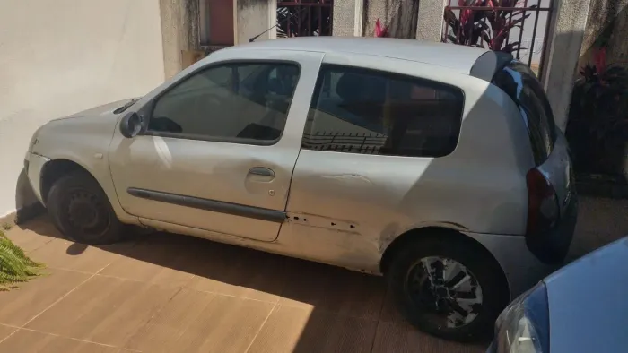 Renault Clio Authentique 1.0/1.0 Hi-power 16V 3P 2004