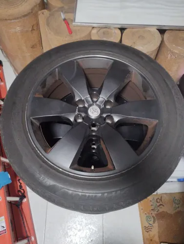 Rodão aro 20" Hilux, SW4, PRADO e camionetes 6 furos padrão toyota