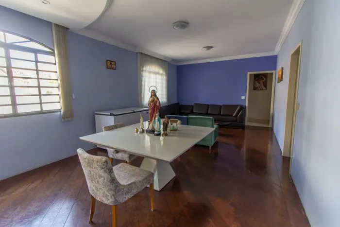 Apartamento à Venda - São Lucas, 3 Quartos, 180 m2
