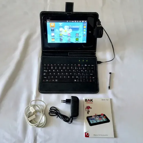Tablet iBAK - 787 + Capa com teclado 