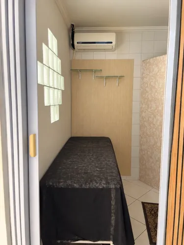 Alugo sala dentro de salão !