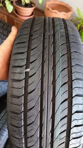 Vendo pneus novos..aro 15 220.00