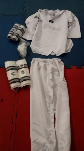 Kit Taekwondo WT