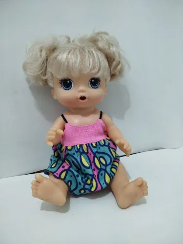 Boneca Baby Alive Adoro Macarrão, Fala em Português 