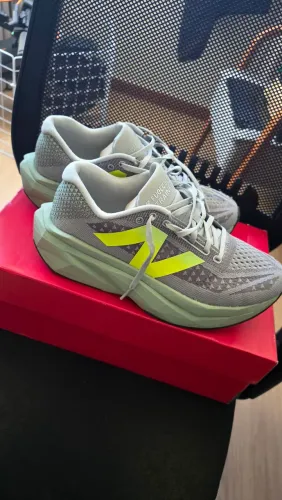 Tênis New Balance FuelCell SuperComp Trainer V3 Masculino