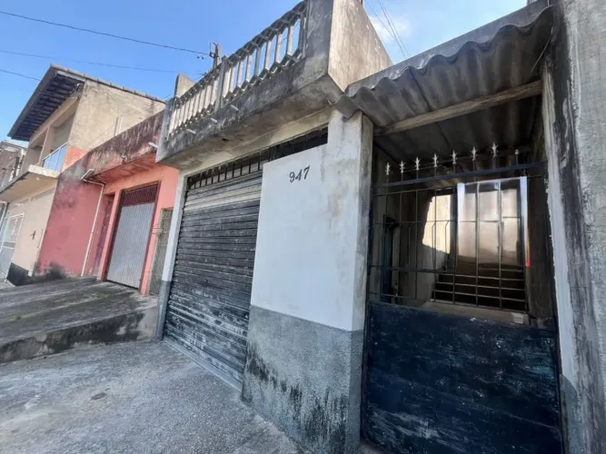 Casa com 2 dormitórios à venda, 126 m² por R$ 300.000,00 - Jardim Revista - Suzano/SP