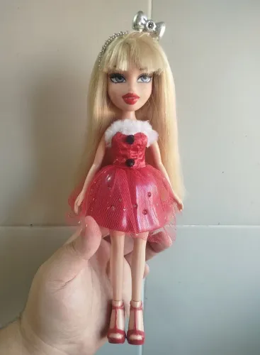 Bratz - Boneca Cloe "Holiday Glow" (MGA Entertainment)