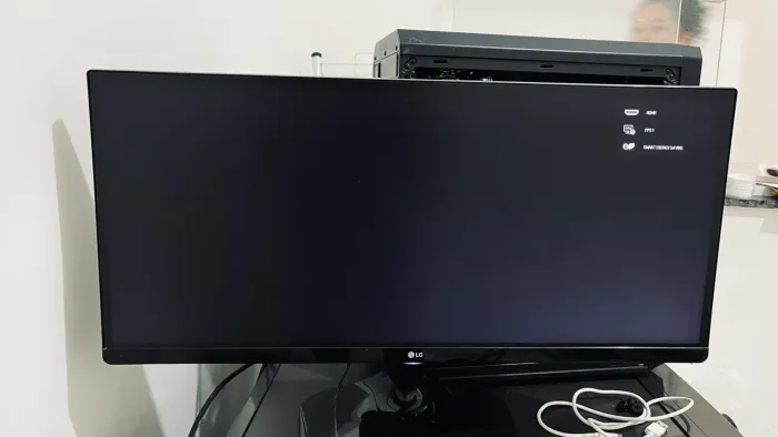 Vendo monitor ultrawide 25? LG ótimo estado