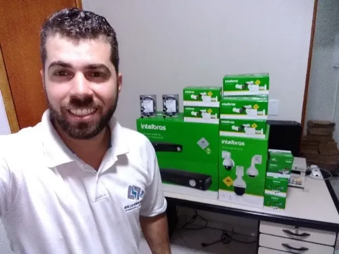 Instalação de Câmeras CFTV - 10 Anos de Experiência e Garantia Total