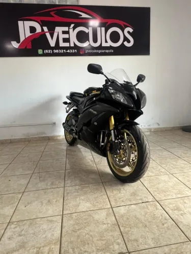 YAMAHA YZF R6