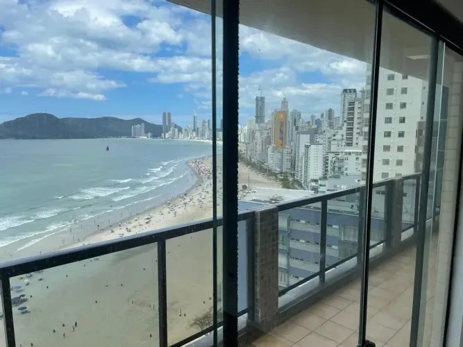 Apartamento para venda com 130 metros quadrados com 3 quartos