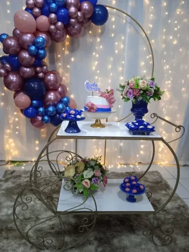 Carrinho decorativo para aniversário