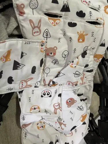 Carrinho de Bebê Burigotto com bebê conforto incluso