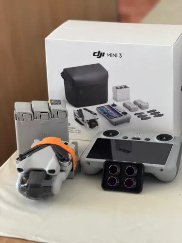 DJI Mini 3 COMBO